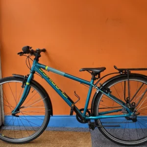 Islabikes beinn 27 in Teal kids bike Mudguards PannierRack Stand